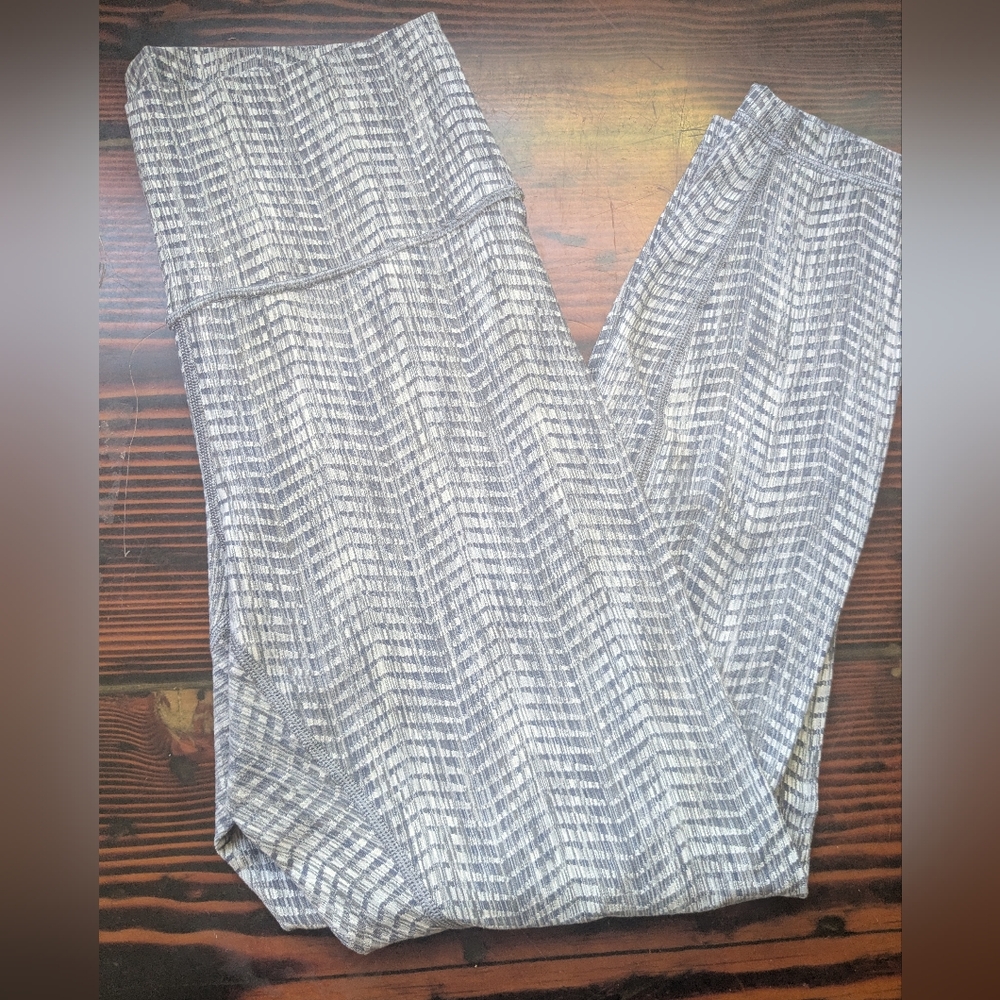 Lululemon Abstract Zig Zag Full-Length Leggings – Size 10
